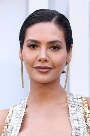 Esha Gupta profil kép