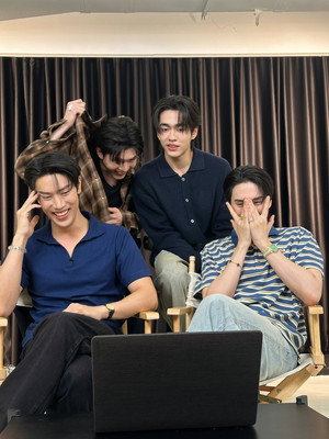 จาฤกรติชา poszter