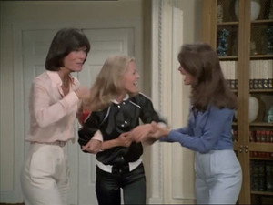 Charlie's Angels 2. évad Ep.1 Angyalok a paradicsomban 1.rész