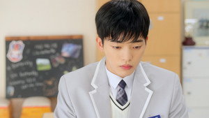 겨울 지나 벚꽃 kép