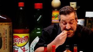 Hot Ones 2. évad Ep.6 6. epizód