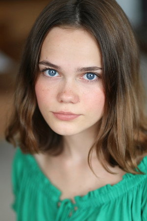 Oona Laurence profil kép