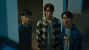 เงา/ล่า/ตาย kép