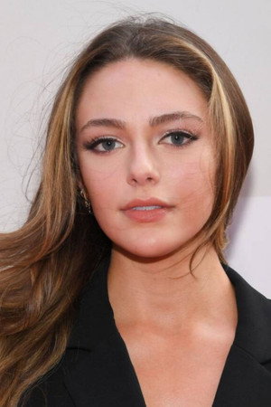 Danielle Rose Russell profil kép