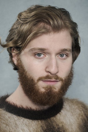 Fred Hechinger profil kép