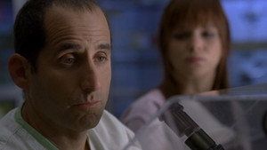 Dr. House 7. évad Ep.7 Fekete, akár a himlő