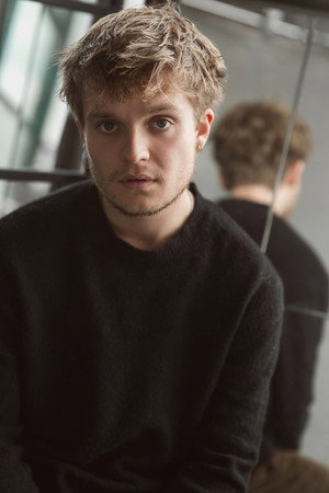 Tom Glynn-Carney profil kép