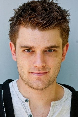 Chase Williamson profil kép