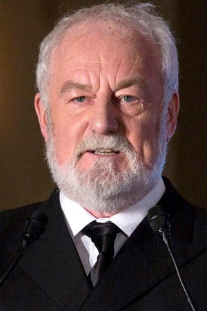 Bernard Hill profil kép