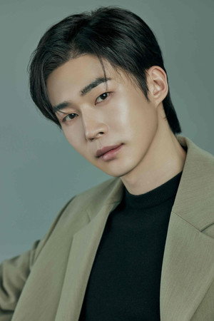 무진성 profil kép