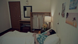 ที่สามของเธอ kép