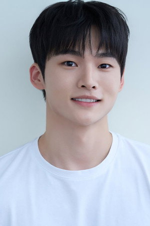 홍동건 profil kép
