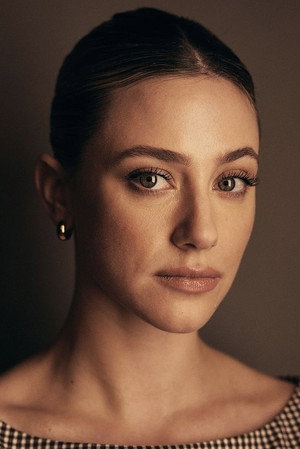 Lili Reinhart profil kép