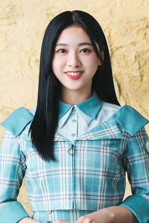 富田鈴花 profil kép