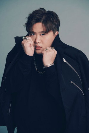 梁業 profil kép