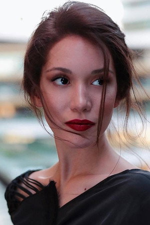 Hazal Subaşı profil kép