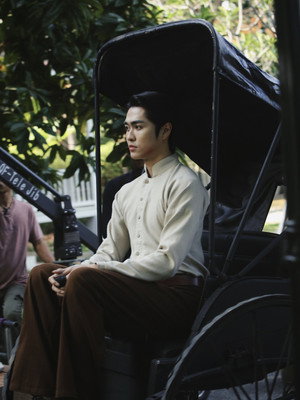 จาฤกรติชา poszter