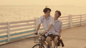 ต้นส้มบ้านเขา แต่ผลส้มหล่นมาบ้านเราตลอดเลย kép