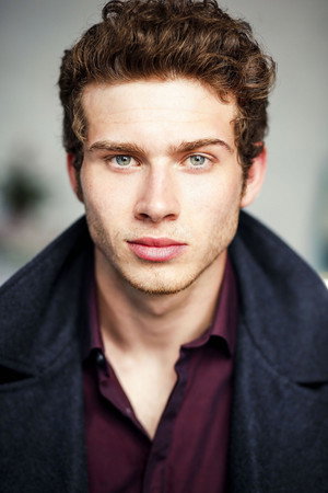 Oliver Stark profil kép