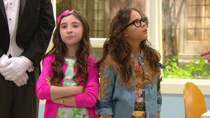 The Haunted Hathaways 2. évad Ep.1 1. epizód
