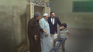 8 حارة البحر kép