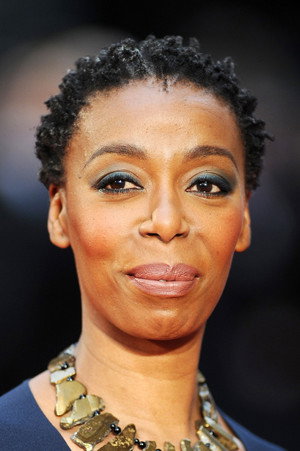 Noma Dumezweni profil kép