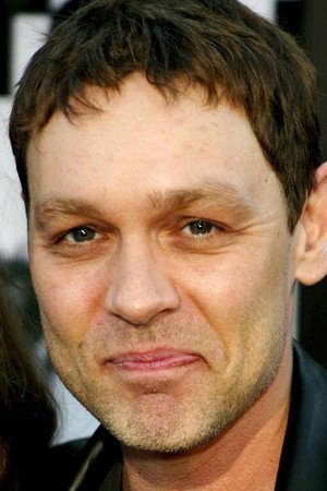 Doug Hutchison profil kép