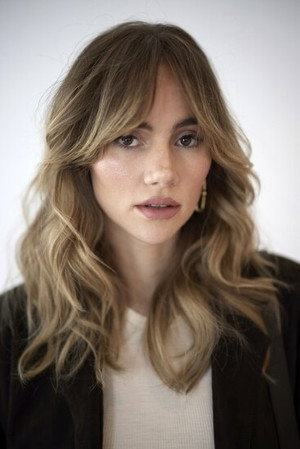 Suki Waterhouse profil kép