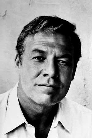 George Kennedy profil kép