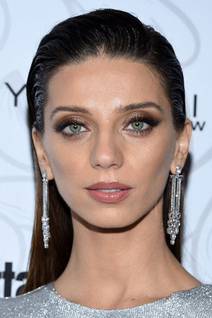 Angela Sarafyan profil kép