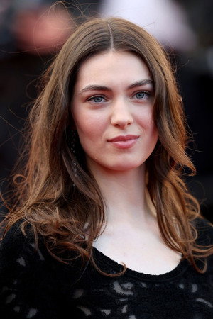 Anamaria Vartolomei profil kép