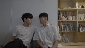 너의 몸에 접속 중... kép