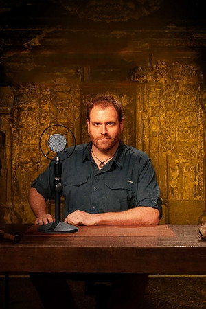 Josh Gates Tonight poszter