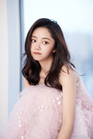 谭松韵 profil kép