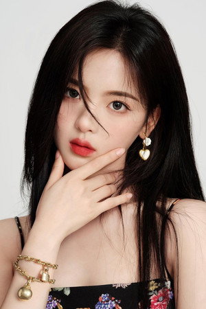 杨超越 profil kép