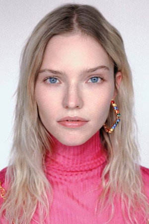 Sasha Luss profil kép