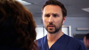 Holby City 17. évad Ep.43 43. epizód