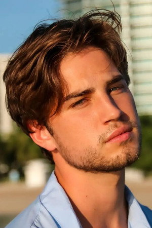 Carson Rowland profil kép