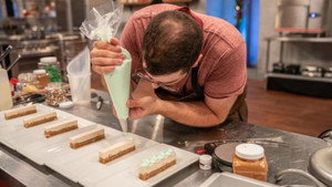 Holiday Baking Championship 5. évad Ep.6 6. epizód