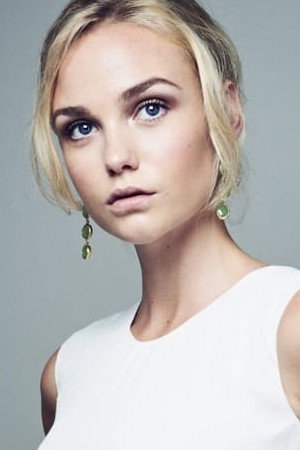 Joanna Vanderham profil kép