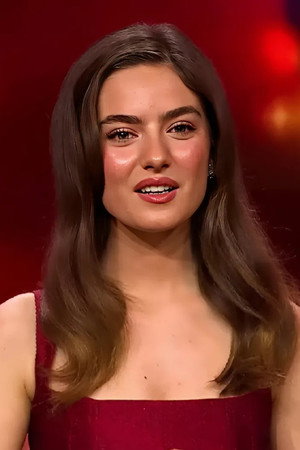 Ava Yaman profil kép