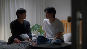 체크 남방을 입은 사내 kép