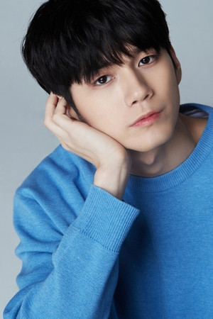 옹성우 profil kép