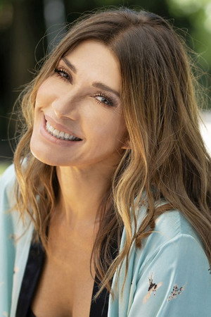 Catherine Fulop profil kép