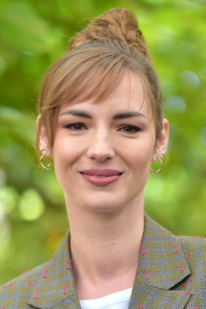 Louise Bourgoin profil kép