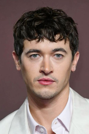 Tom Blyth profil kép
