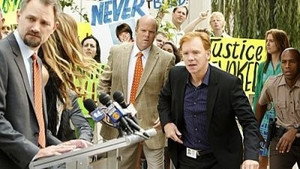 CSI: Miami-helyszínelők 10. évad Ep.9 Néhány halott ember