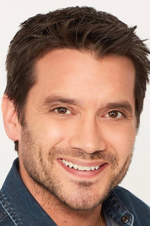 Dominic Zamprogna profil kép