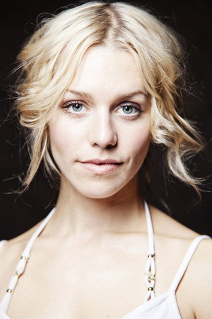 Julia Dietze profil kép