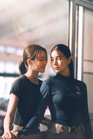 สืบลับจับใจ poszter